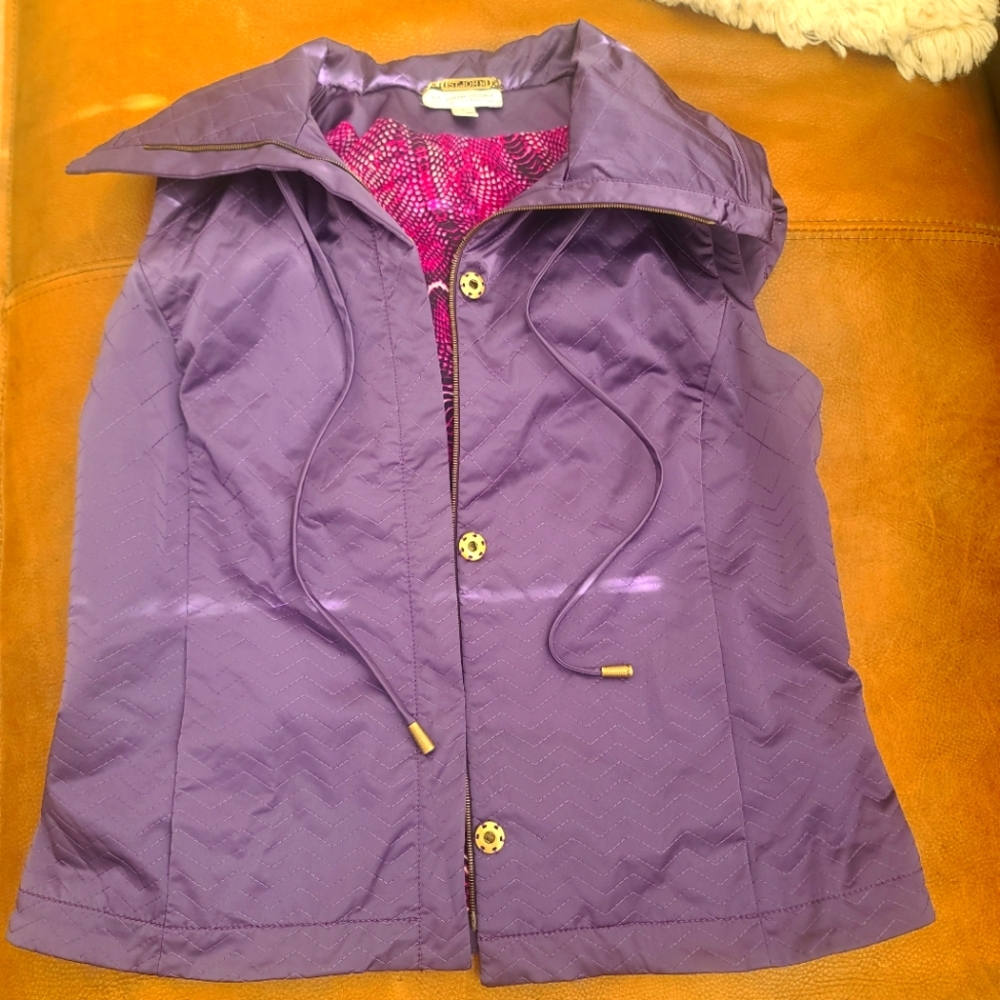 ST JOHN SPORT VEST